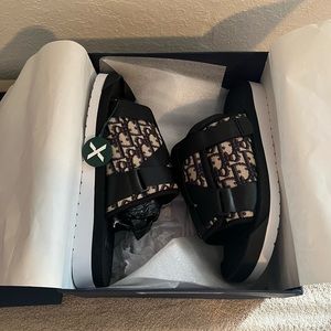 Dior Mens Alpha Slides -New without box Size 11 (44)